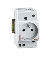 Prise de courant pour tableau - 2P + T - LEGRAND