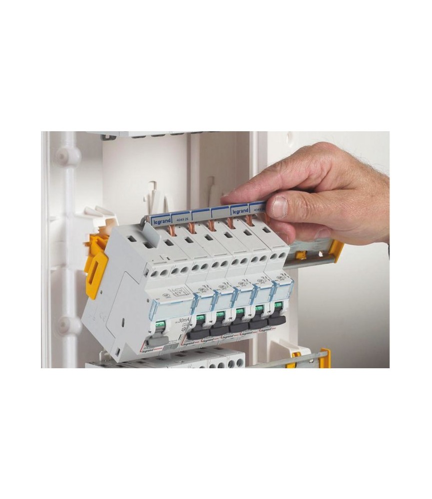Coffret à équiper - 4 rangées 13 modules - 625 x 250 x 103,5 mm - avec borniers - LEGRAND