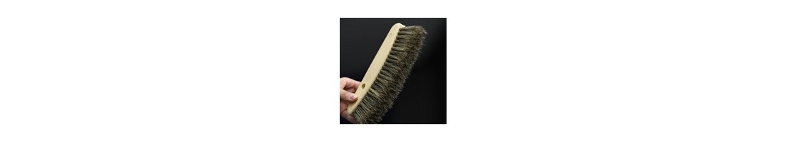 Époussettes et brosses à encoller
